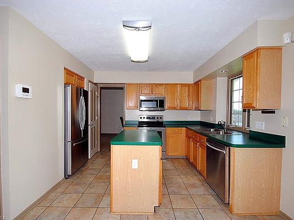4th image of 2165 White Marsh Dr