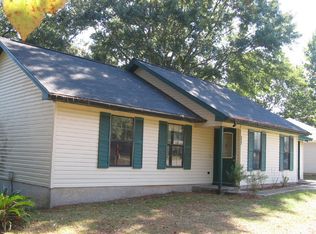 104 Beacons Bend Rd, Crestview, FL 32536