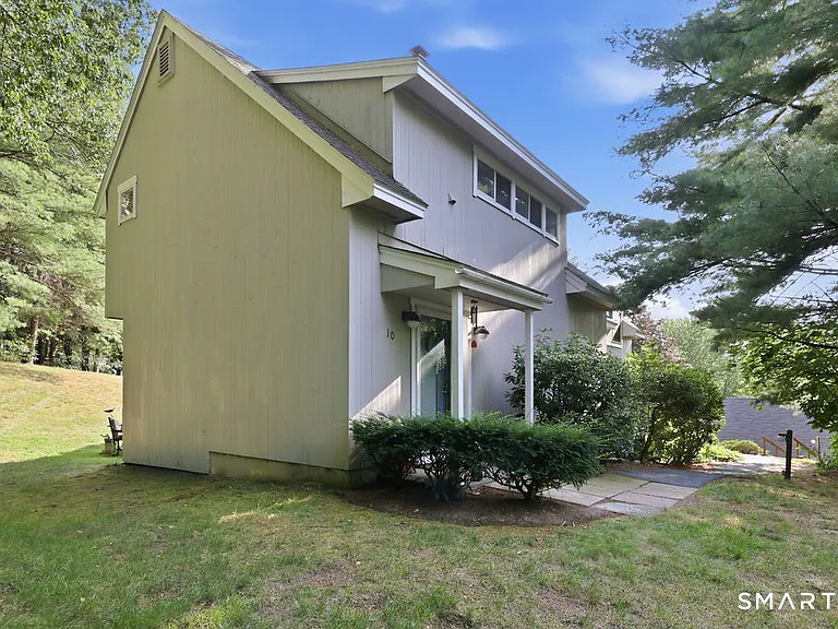 10 Partridge Ct #10 — Photo 3