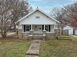 605 S Main St, Windsor, MO 65360