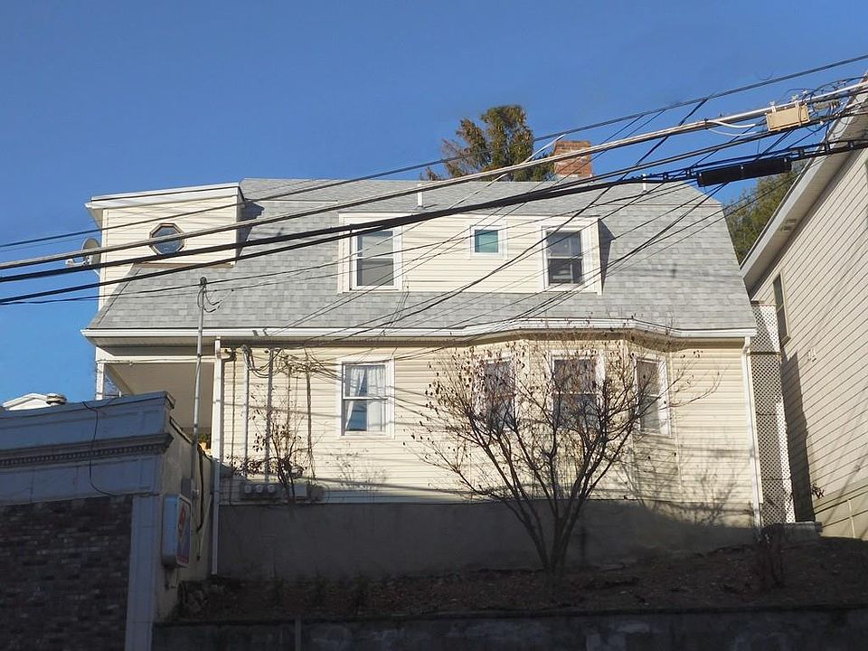 1st image of 1022A Washington St
