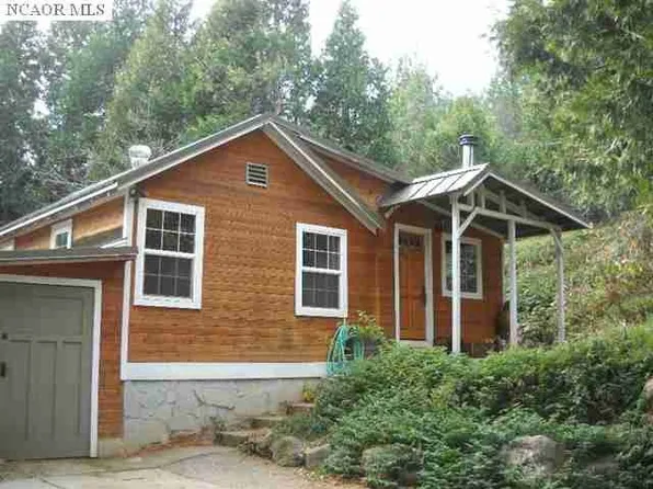 972 Allison Ranch Rd, Grass Valley, CA 95949