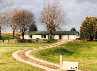 16571 Madison Ave, Le Mars, IA 51031