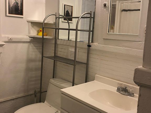 3rd image of 2410 E Marshall St APT 3C