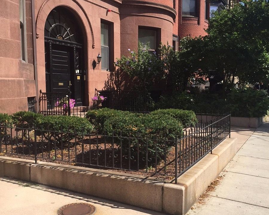 1st image of 458 Beacon St APT 6