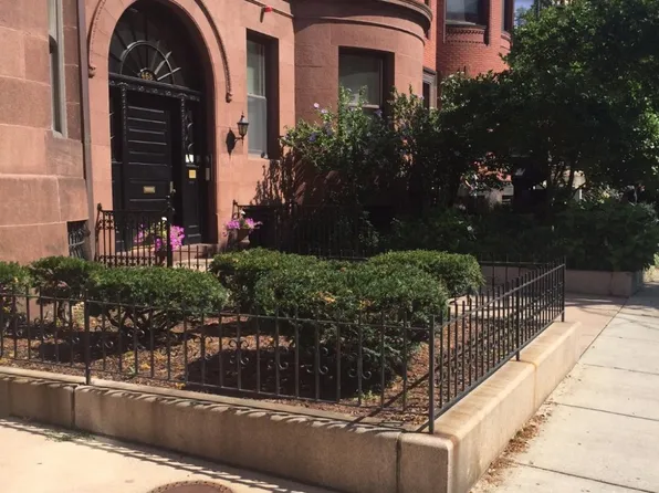 458 Beacon St, Boston, MA