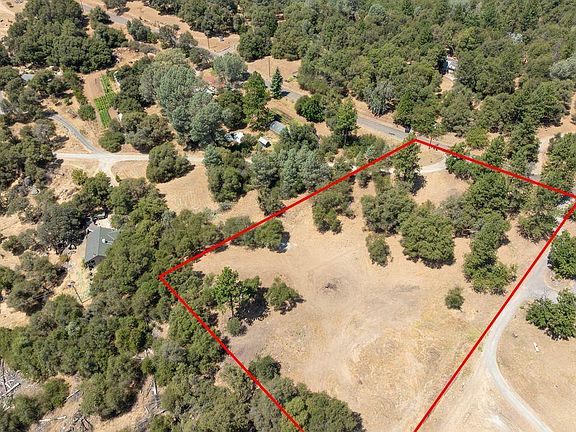 3rd image of 3326 Sand Ridge Rd