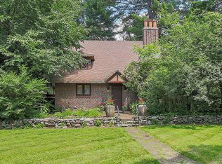 240 Ridgeway Rd, Weston, MA 02493