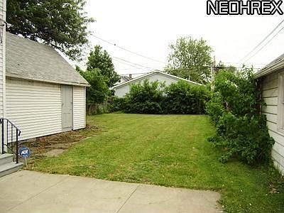 2nd image of 1583 E 43rd St