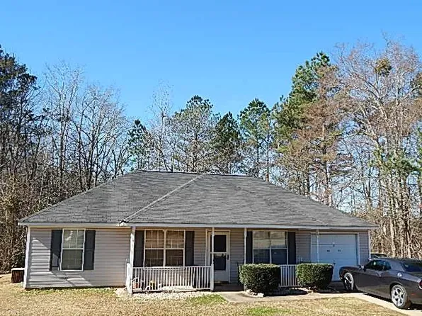 18 Priscilla Dr, Grantville, GA 30220