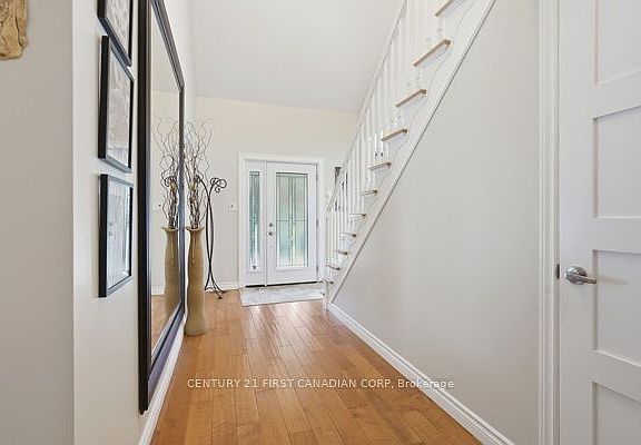 4th image of 1 Scottsdale St
