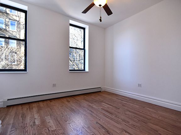 2nd image of 357 Bedford Ave APT 2