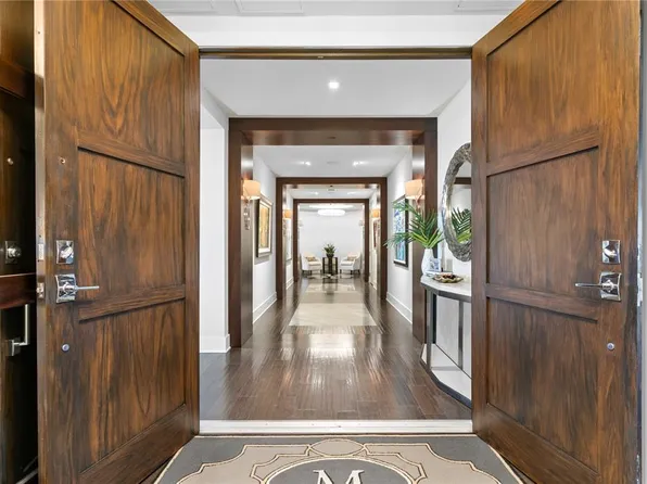 146 4th Ave NE Unit 600, Saint Petersburg, FL 33701