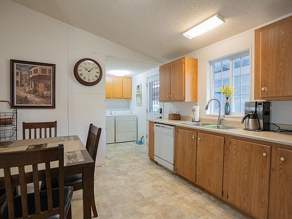 5th image of 3700 Bellinger Ln Space 22