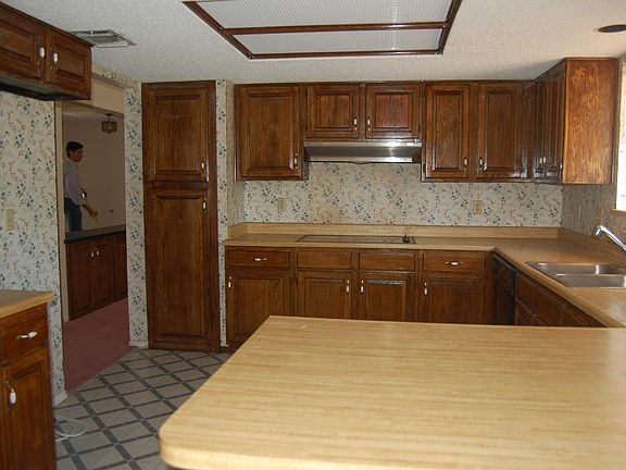 4th image of 29704 Saddleback Cir