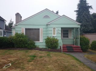 1911 44th Ave SW, Seattle, WA 98116