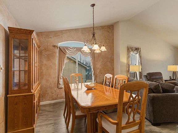 3rd image of 4315 Outlook Blvd APT U