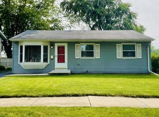 3121 Hopkins St, Steger, IL 60475