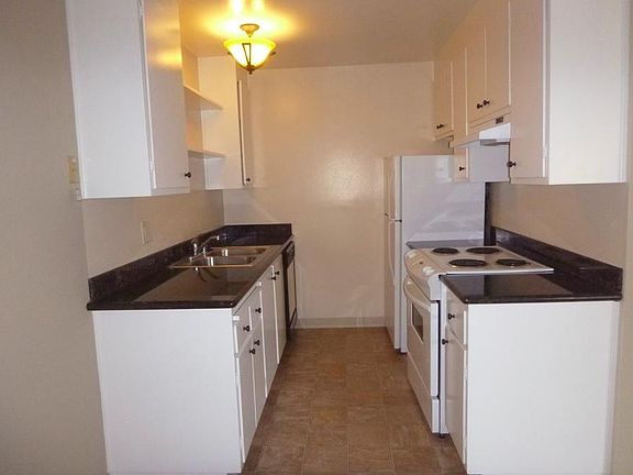 4th image of 250 Curtner Ave APT 27