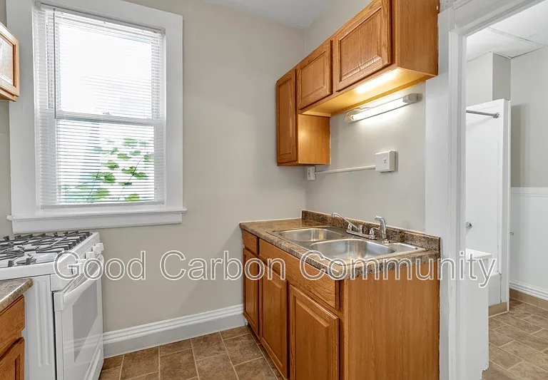 292 Richmond Lower Rear #LOWER-REAR — Photo 11
