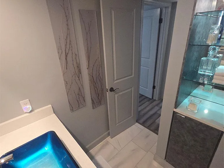 2250 Bering Dr — Photo 11