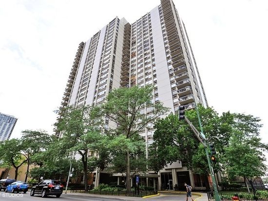 1255 N Sandburg Ter Unit 806, Chicago, IL 60610