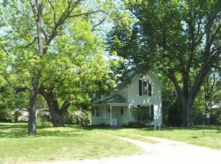 712 S Grove St, Yates Center, KS 66783