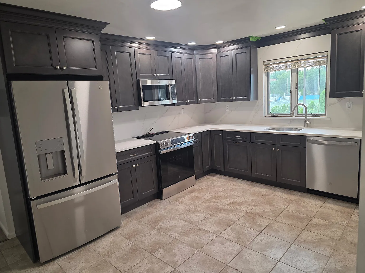2 bed, $2,600 — Photo 3