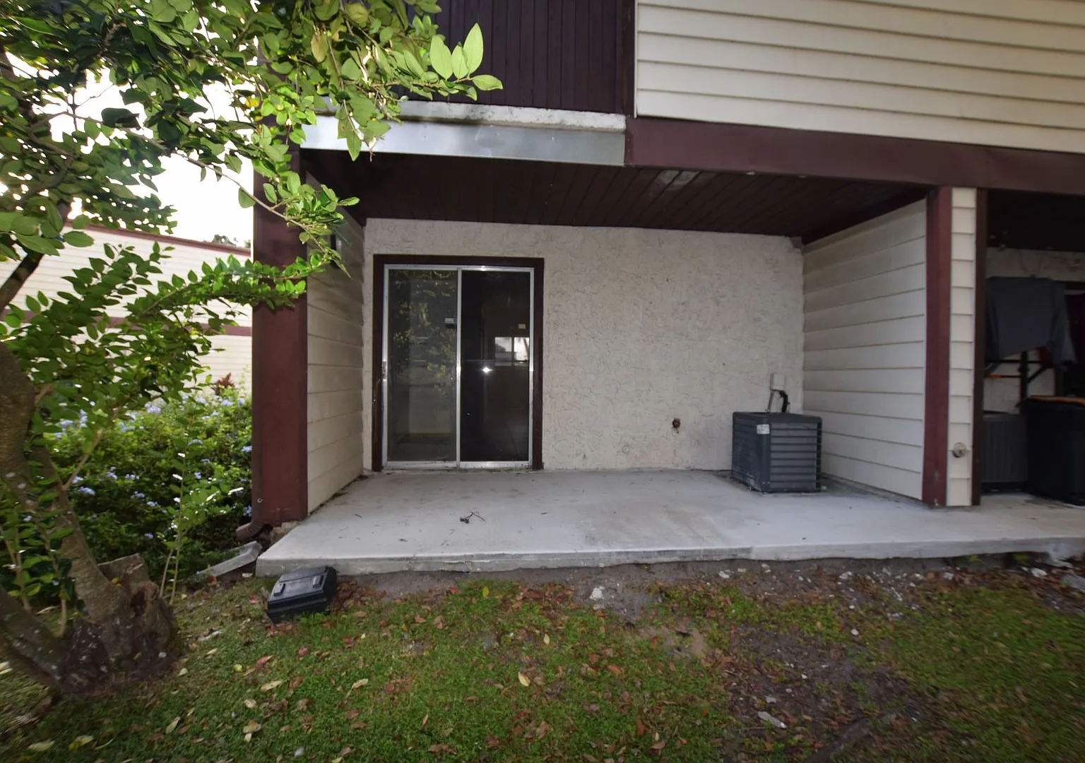 1/1.5 Condo For Rent at 3916 Crayrich Drive Orlando, FL 32839 — Photo 2