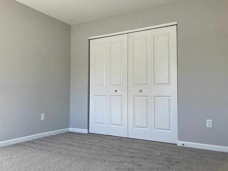 Apartments on Mound — Photo 4