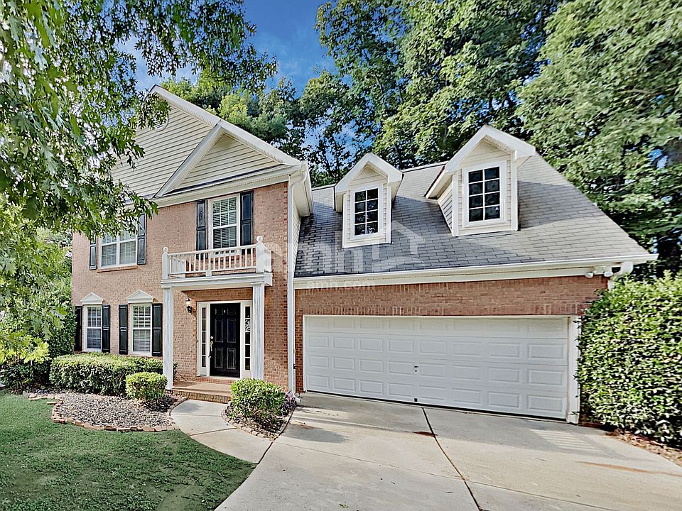 1st image of 292 Ridgestone Way SW