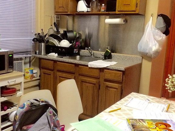5th image of 2547 35th St #3G