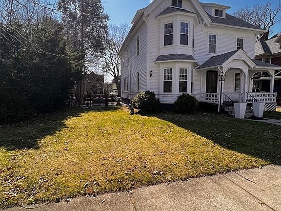 2nd image of 186 Buckingham St