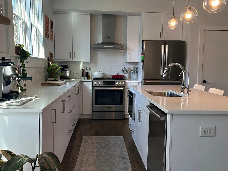 128 Peachtree Memorial Dr NW #4