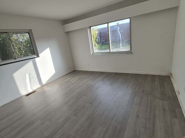 337 Ryburn Ave APT 2