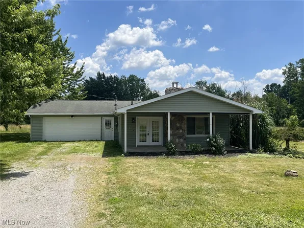 2206 Cinnamon Dr E, West Salem, OH 44287