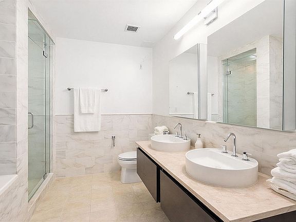 5th image of 50 W 15th St APT 4E