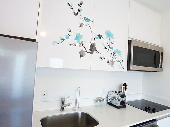 4th image of 801 15th St APT 0204