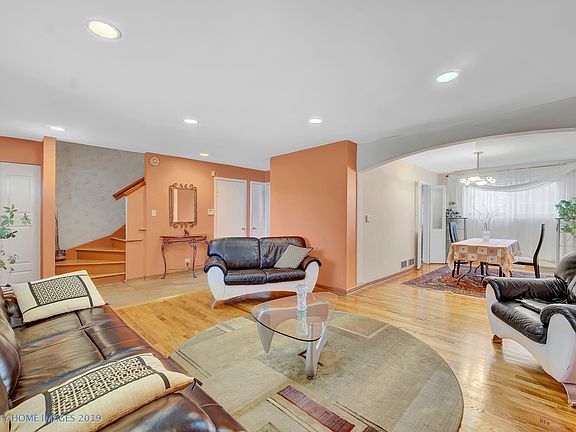 4th image of 6956 W Carol Ave