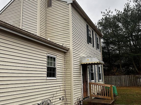 3rd image of 3229 Mystic Port Place