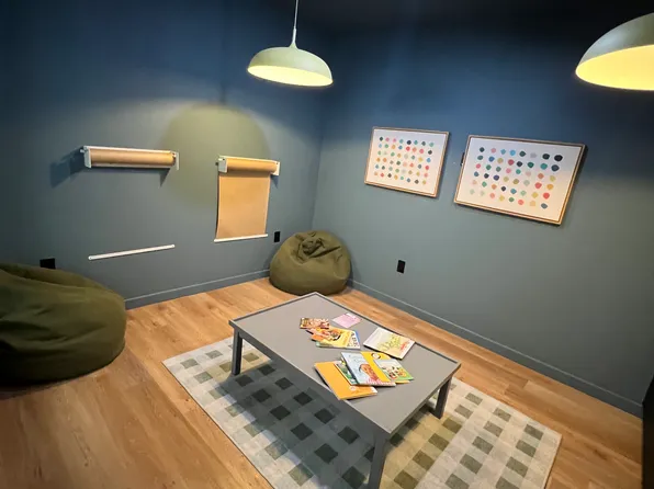 174 West 7th Street image 11 of 26