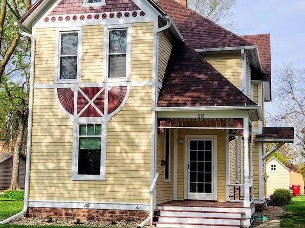 513 Mulberry St, Yankton, SD 57078
