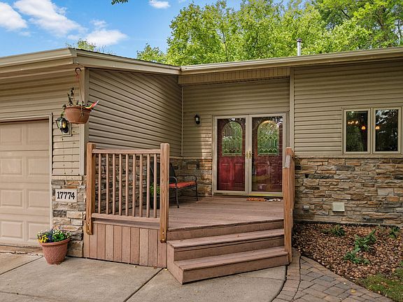3rd image of 17774 Weaver Lake Dr