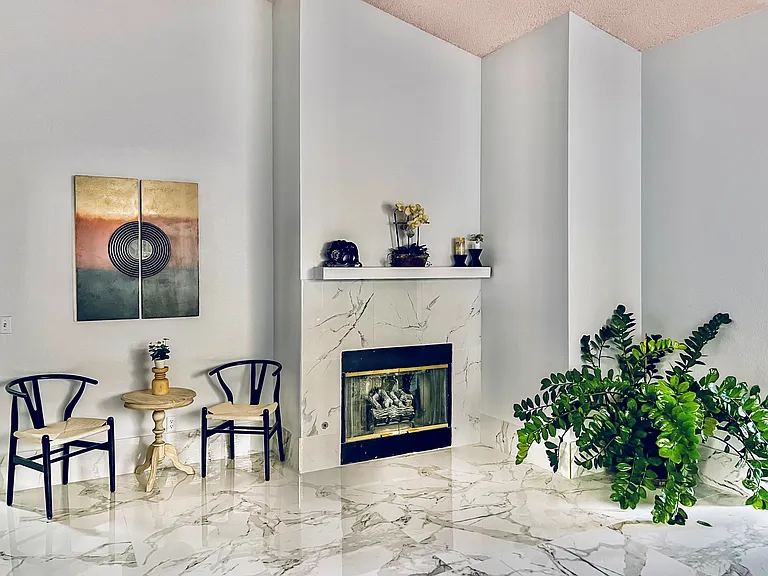 Common n Area/Living room