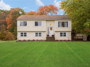 150 Palmer Ave, Warwick, RI 02889