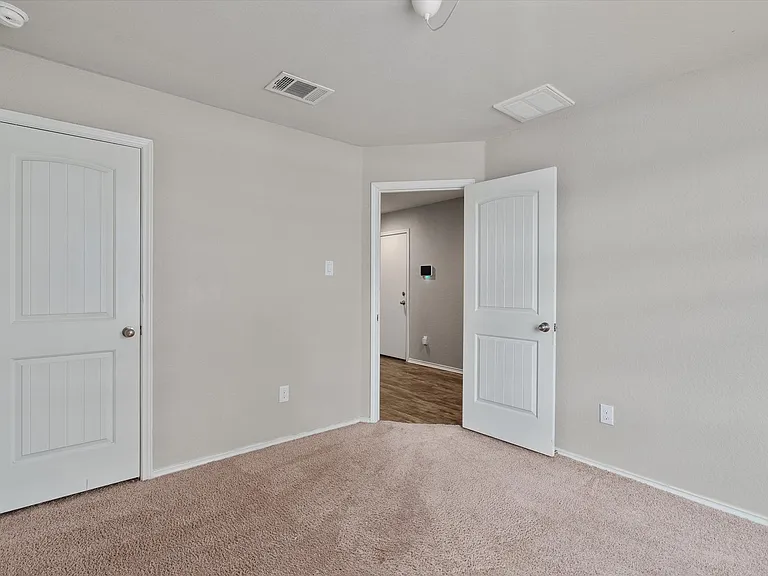 116 Miles Dr — Photo 23