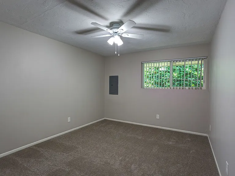 Sierra Terrace — Photo 47