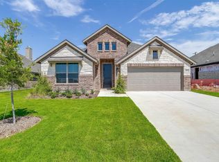 612 Clark St, Grandview, TX 76050