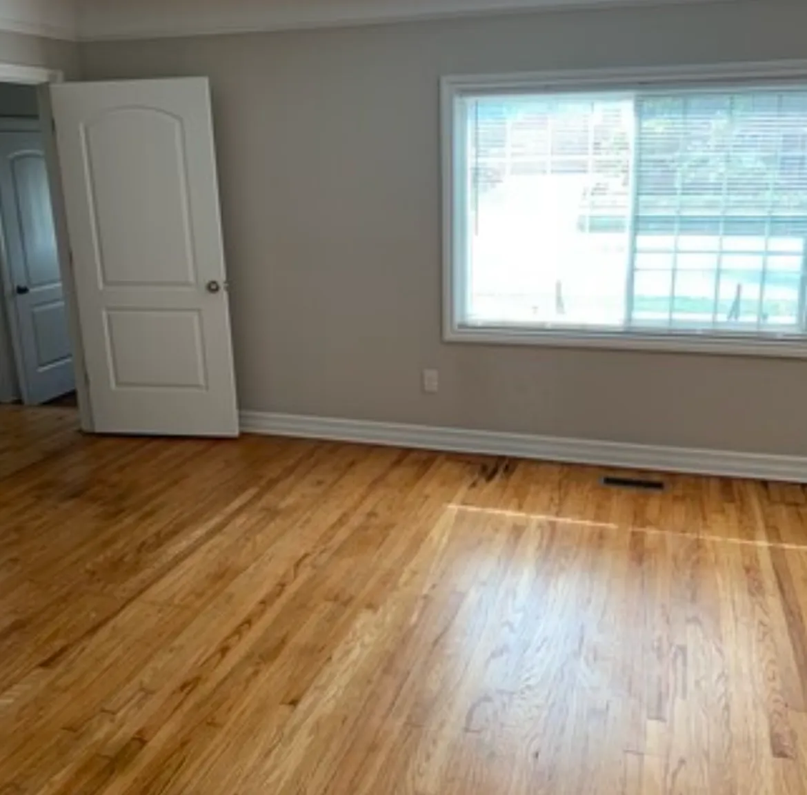 2 bed, 1200 sqft, $1,100 — Photo 3