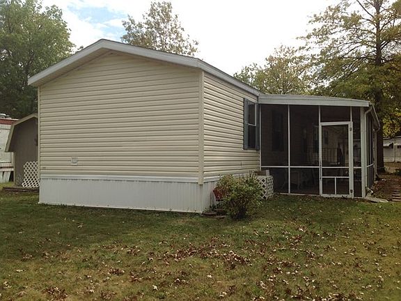 5th image of 94 Harold Dr